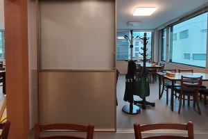 서울 서초구 한정식 식당 중문 설치: 공간의 품격을 높이는 시공 사례